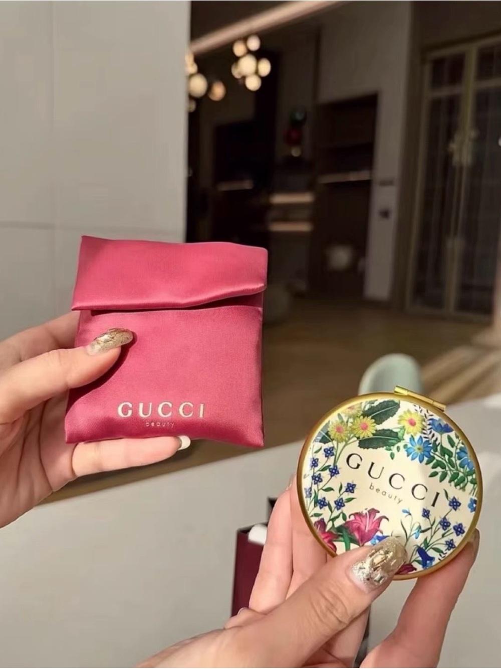 Gucci Floral Compact mirror with Pink Satin Pouch